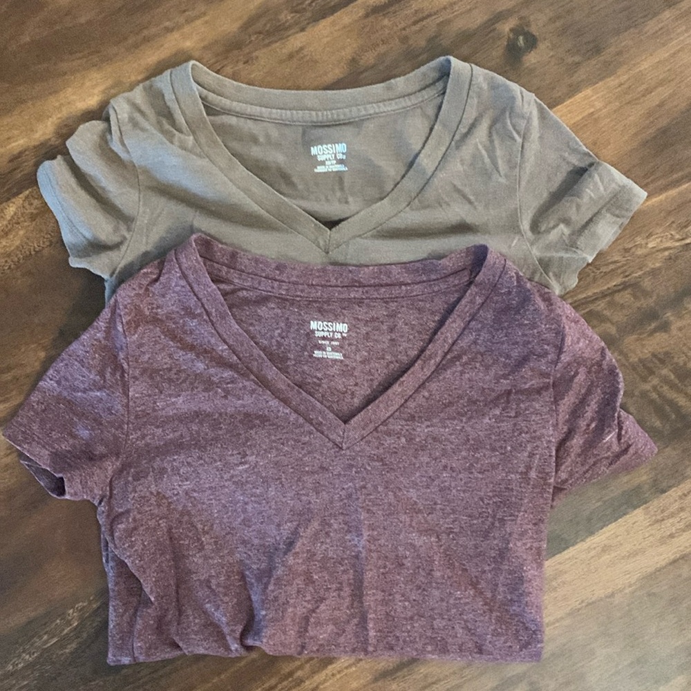 Pack of two Mossimo Women’s t-shirts, size XS